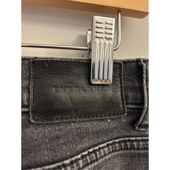 Everlane The Curvy Cheeky Crop Jeans In Washed Black Size 28 regular - Picture 4 of 9